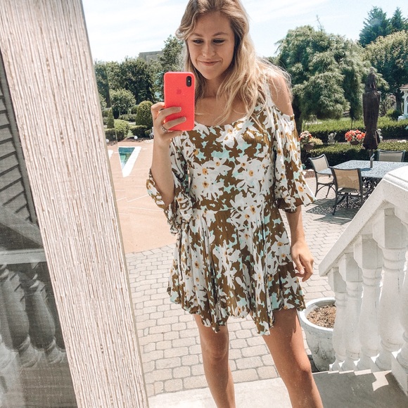 Free People - One Cold Shoulder Dress - Picture 5 of 6